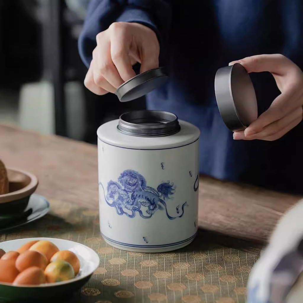 SONGCHAO Sugar Jar Antique Blue and White Porcelain Tea Can, Metal Lid Sealed, Universal for Black and Green, Storage, Home Decoration Tea Canister