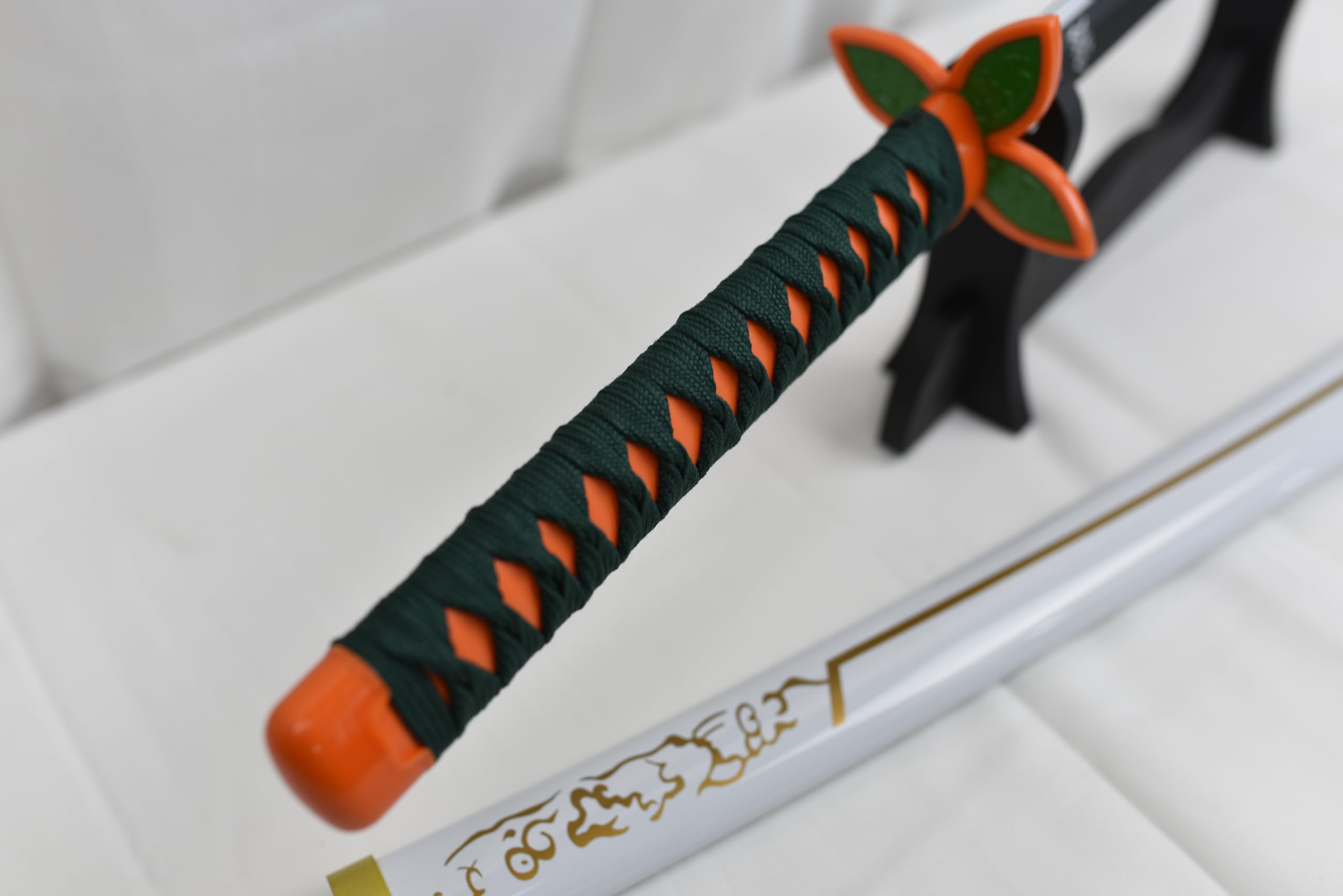 Spaziomilitare Katana Ornamentale in Bambù di Shinobu Kocho | Serie Anime