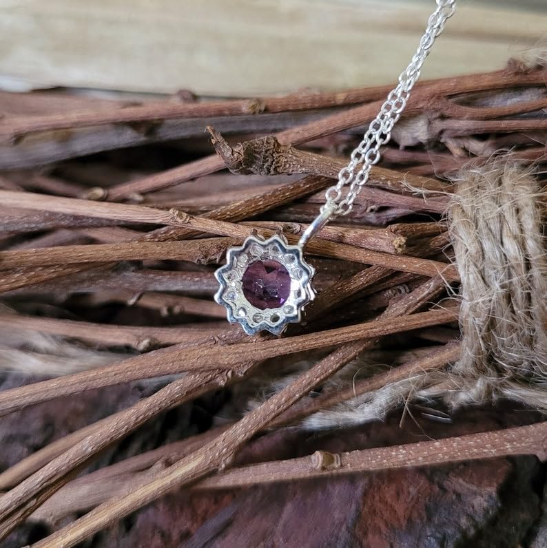 Collier améthyste violette 45cm idéal pour vos séances de méditation et de yoga