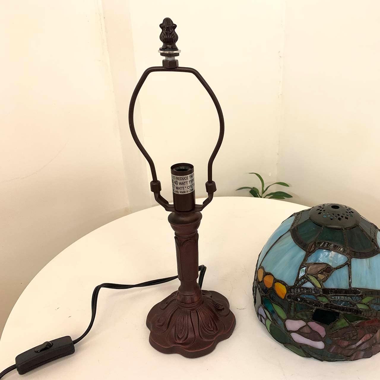 Bieye L10736 Rose Flower Tiffany Style Stained Glass Table Lamp with 8-inch Wide Lampshade, 15-inch Tall, Red