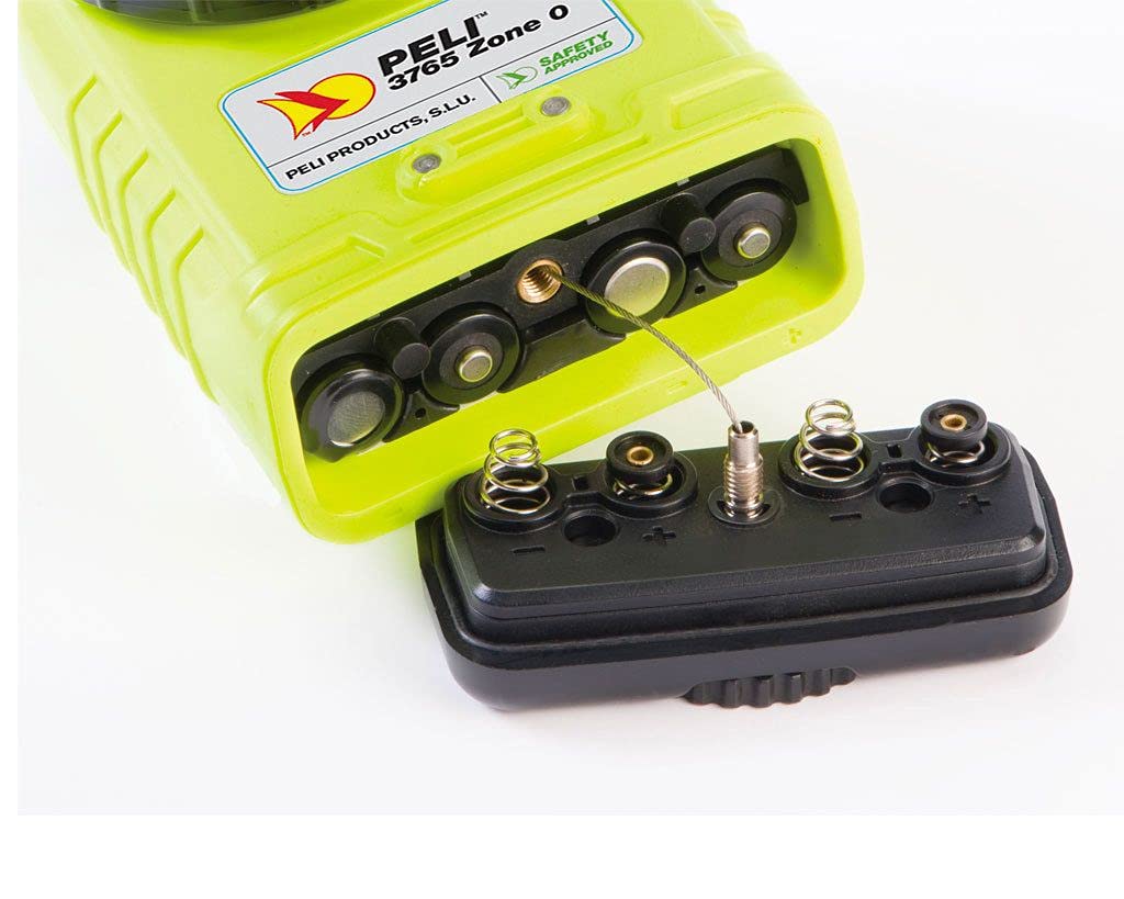 PELI 3765Z0 Linterna LED Recargable de Angulo Recto y con Certificado de Seguridad ATEX Zona 0, Safety Approved, Resistente al Agua IPX4, 194 Lúmenes, Amarillo