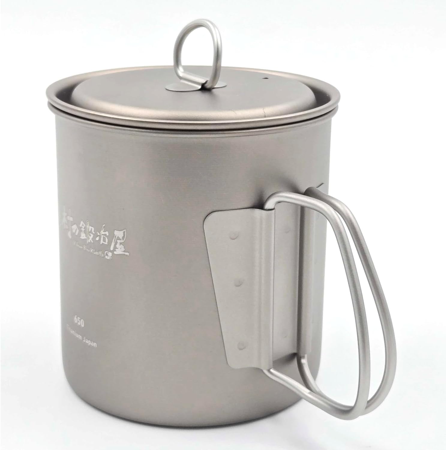 【燕三条製】村の鍛冶屋 純チタン ヌードルマグカップ 650ml 注ぎ口・目盛付 80100 日本製純チタンで軽量・高強度・高耐食・