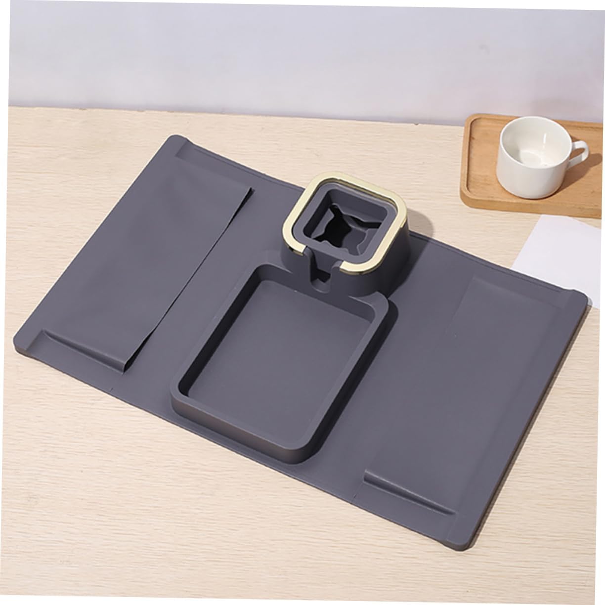 Amosfun Couch Arm Tray with Non-Slip Base Portable Drink Holder for Sofa Armrest Versatile Cup Holder for Mugs and Glasses Space-Saving Accessory for Snacks and Remotes