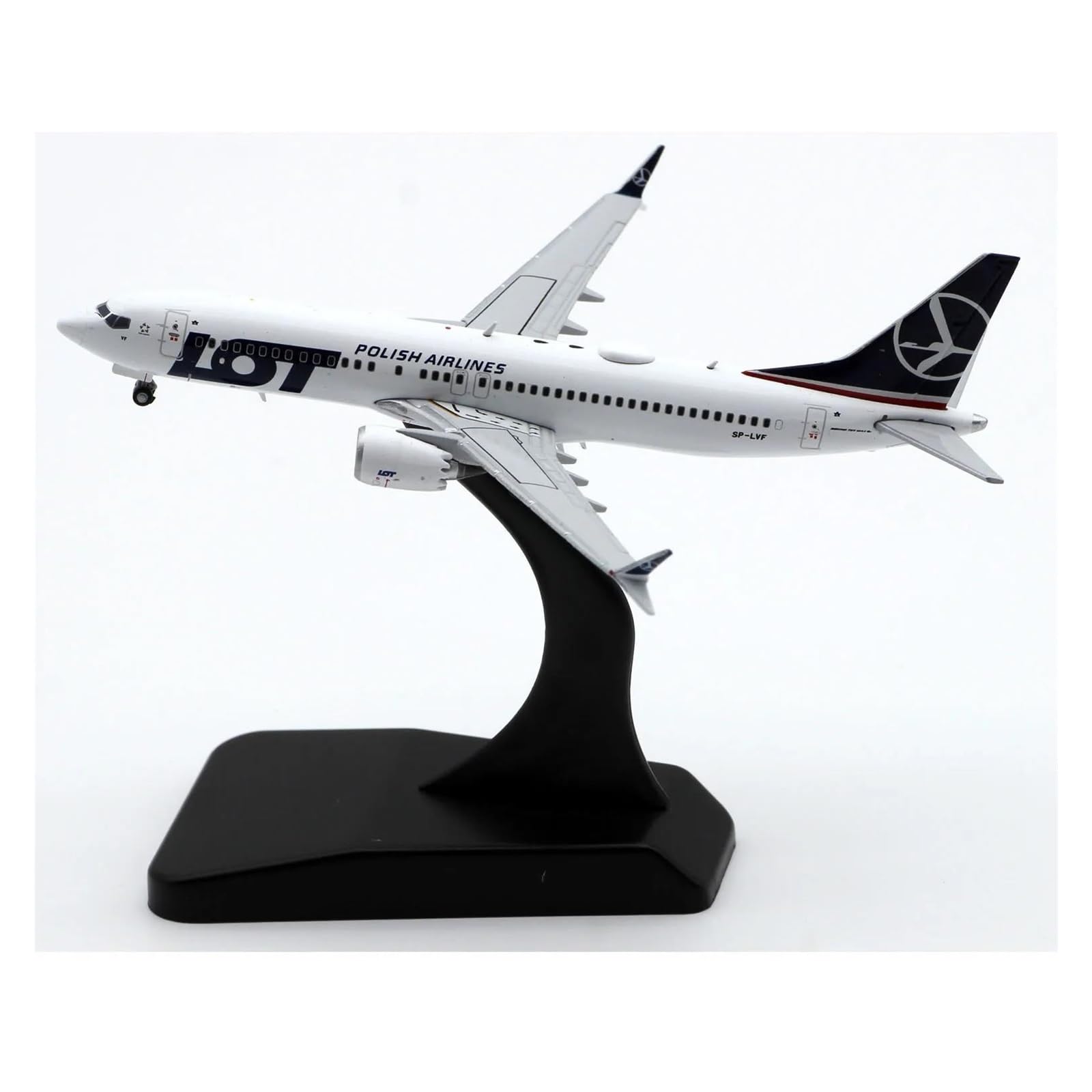 Static Aircraft Model 1:400 for Polish Airlines LOT Boeing B737-8Max Plane Model SP-LVF Diecast Alloy Aircraft Model Party Gifts