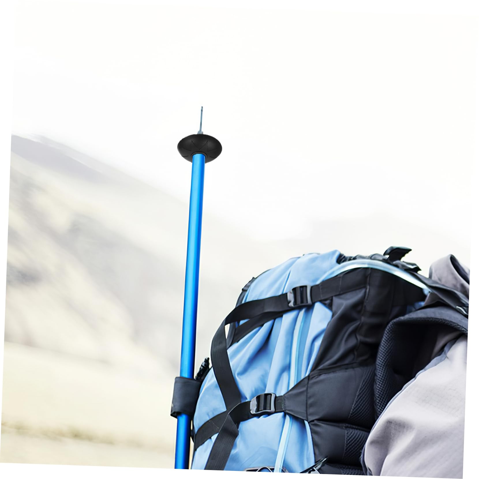 iplusmile 4 pièces Embouts Bâtons Trekking Caoutchouc Accessoires Randonnée pour Montagne Protection Durable Antidérapante pour Rocheux et Routes Glissantes