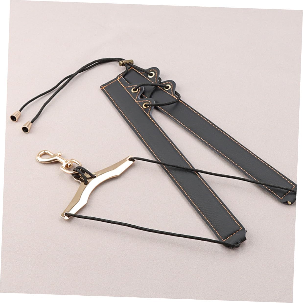 Toyvian Saxophone Adjustable Shoulder Harness Strap Gold Threaded Practical Alto Saxophone Belt for Sax Players Instrument Accessories