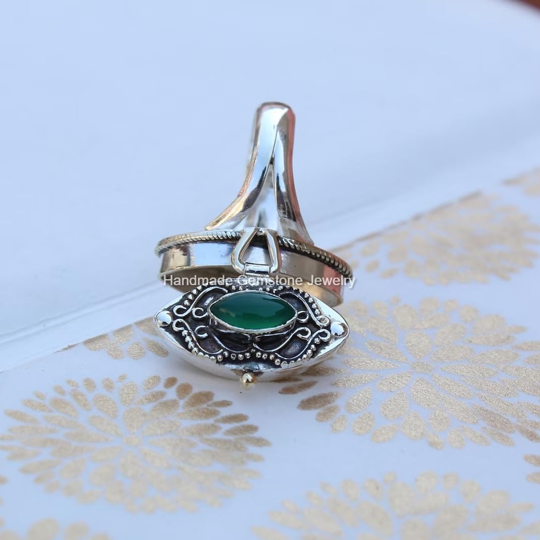Handmade 925 Sterling Silver Green Onyx Poison Ring - Vintage Boho Secret Compartment Message Ring, Unique Valentine's Day Gift for Her