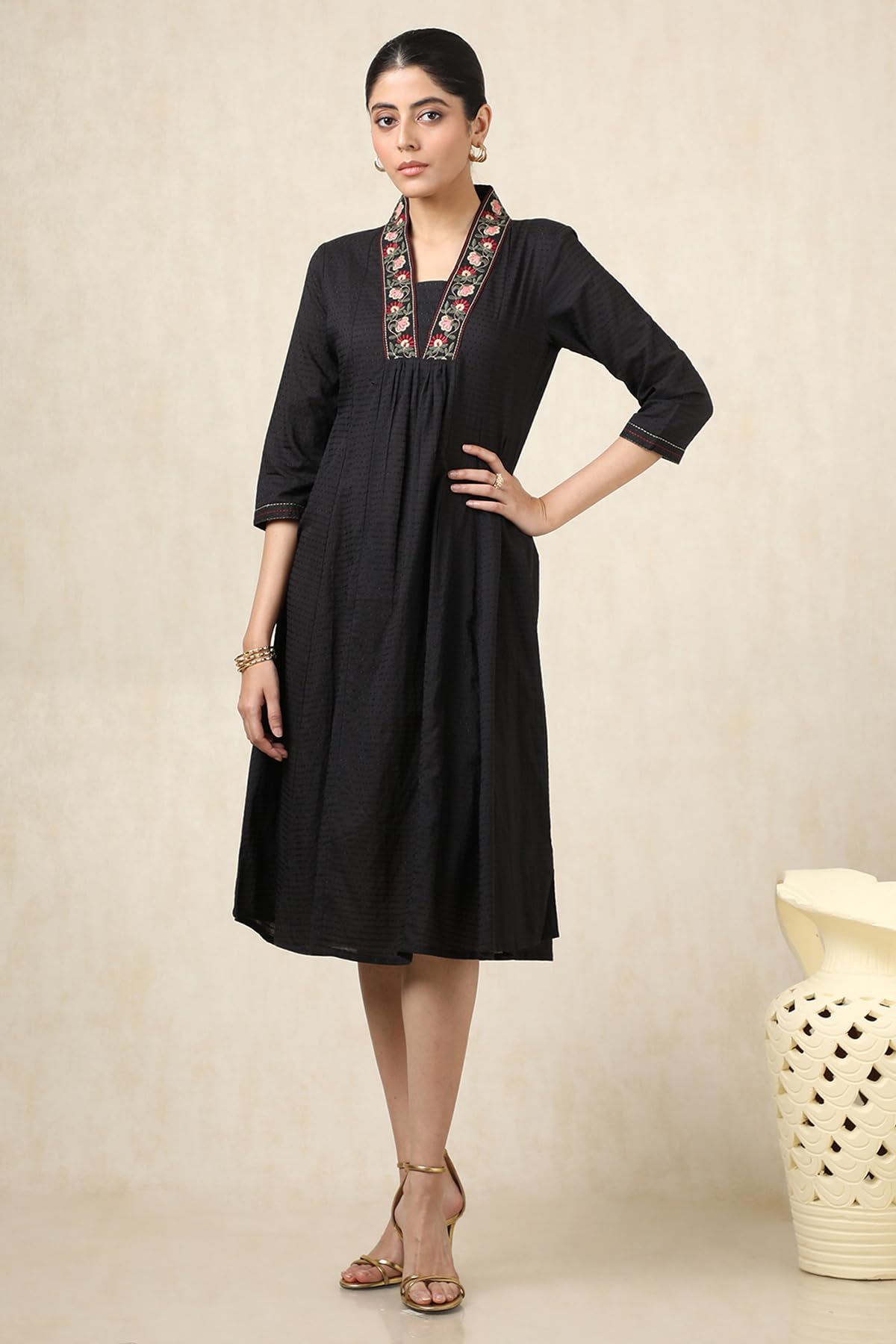 Soch Knielanges Dobby-Kleid für Damen aus Baumwolle mit Arbeitsfaden