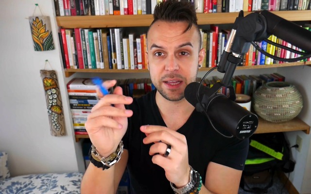 Video thumbnail