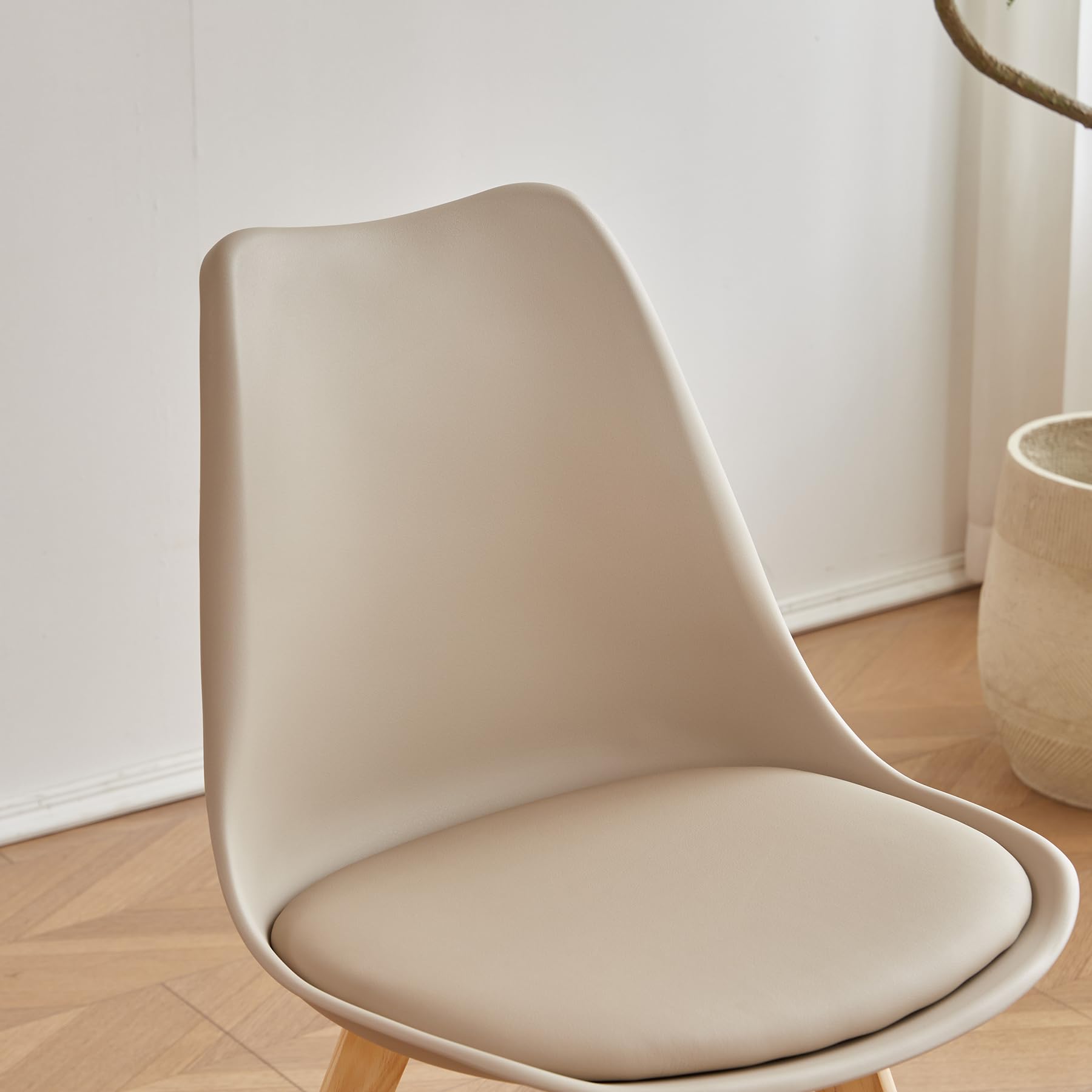 Lot de 4 Chaises de Salle à Manger, Pieds en Bois Massif, Design Nordique Ergonomique, Chaise de Cuisine, Chaise Moderne (Beige-4)