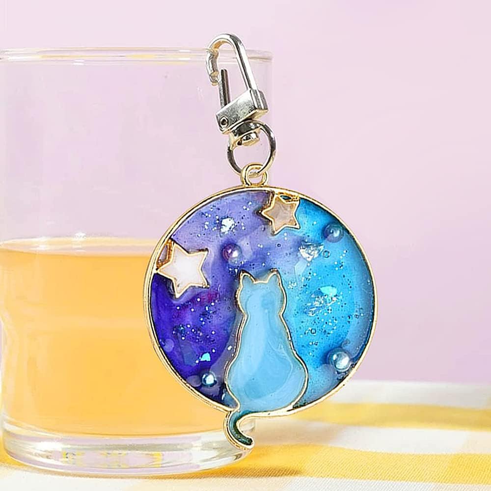 Amazon.co.jp: [サムコス] ゴールド ネコ 12個 セット レジン枠 空枠