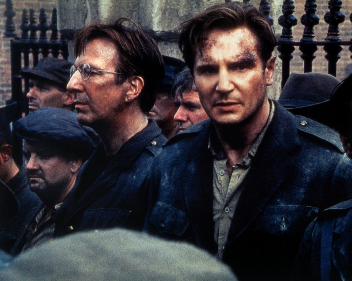 worldphotographs Michael Collins (1996) Alan Rickman, Liam Neeson 10x8 Photo