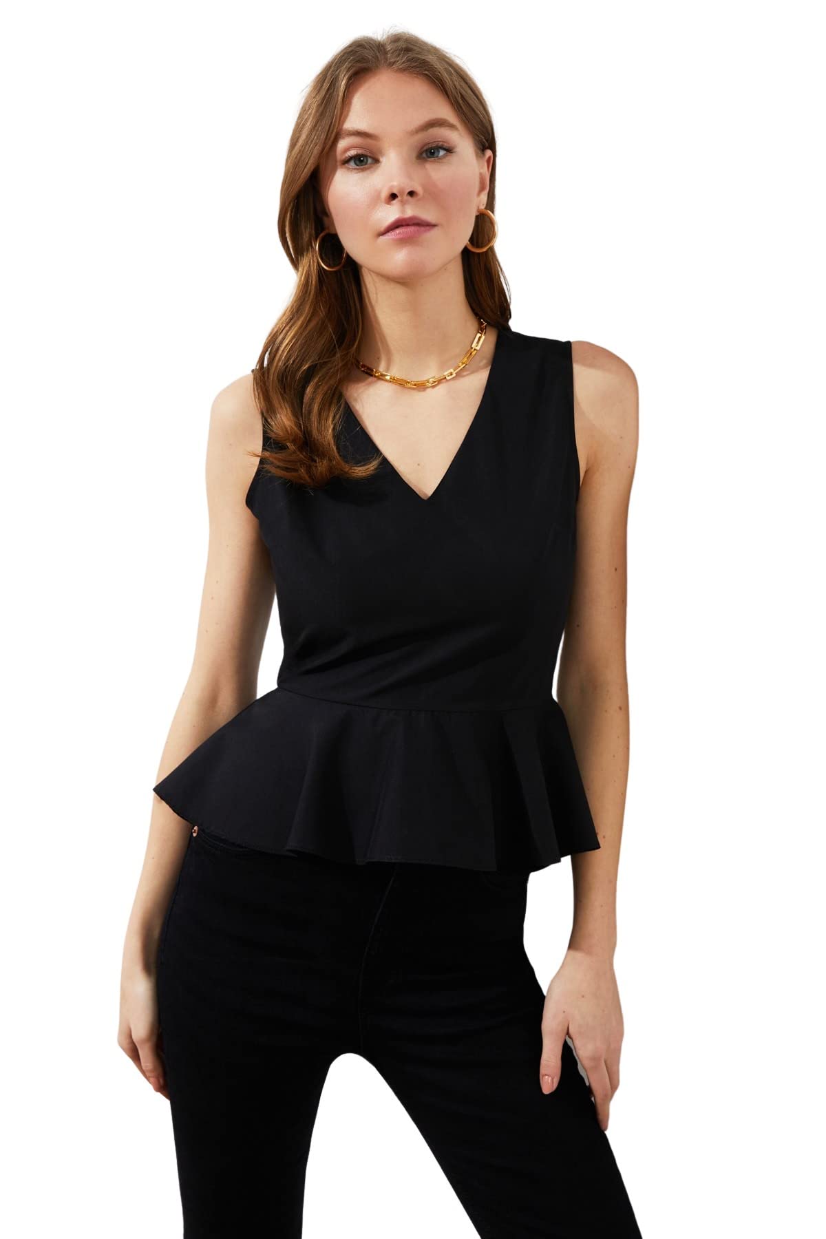 Trendyol Women's Schwarz Fitted Basic V Neck Woven Blouse