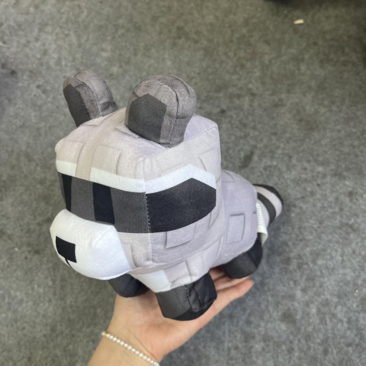 30cm Grow a Garden Plush Toy,Soft Grow a Garden Stuffed Animal Doll,Cute Pet Raccoon Plush Figure Plushies,Collectible Pillow Doll for Game Fans Boys Girls Adults Gifts(gray)