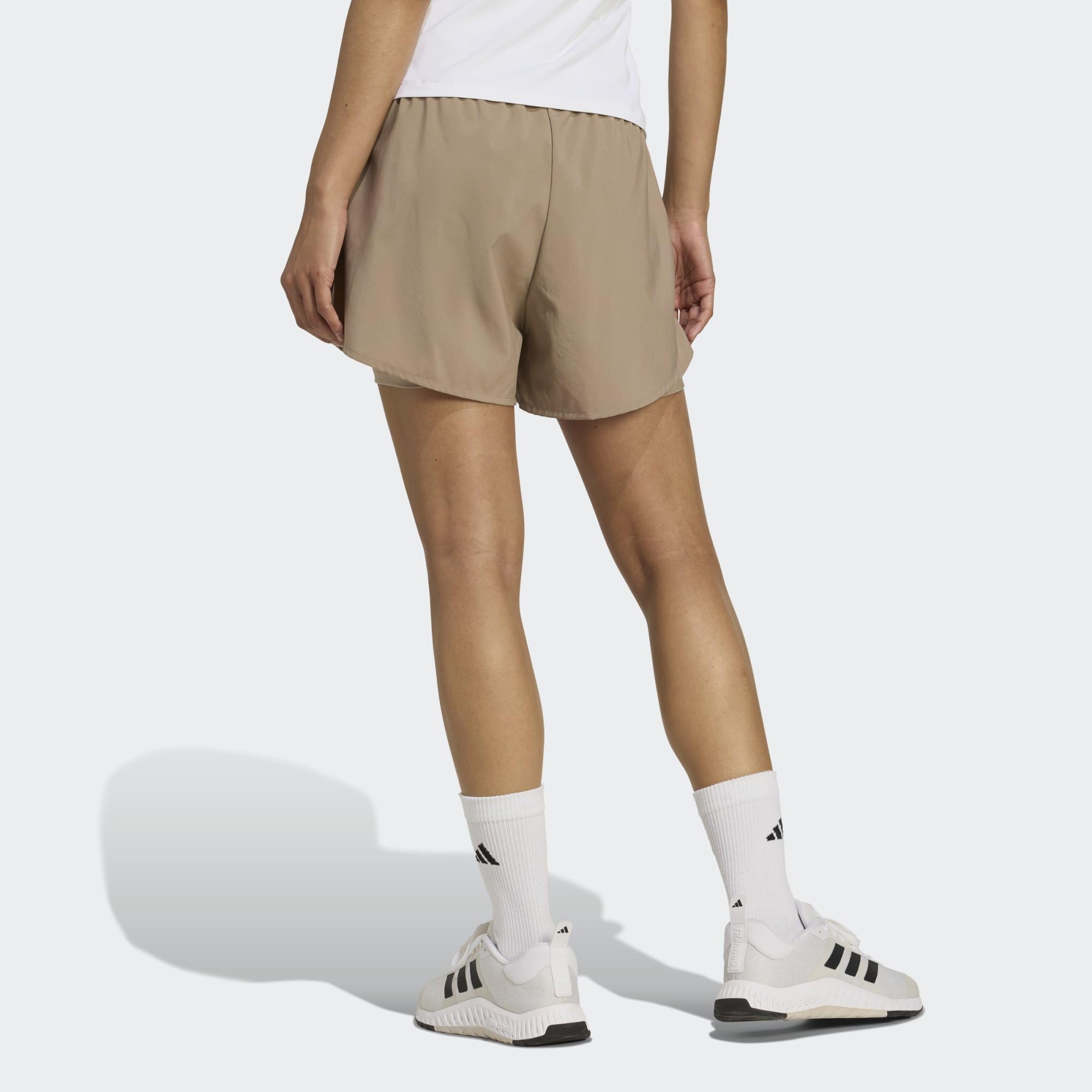 Adidas Damen AEROREADY Made for Training Minimal Two-in-One Shorts