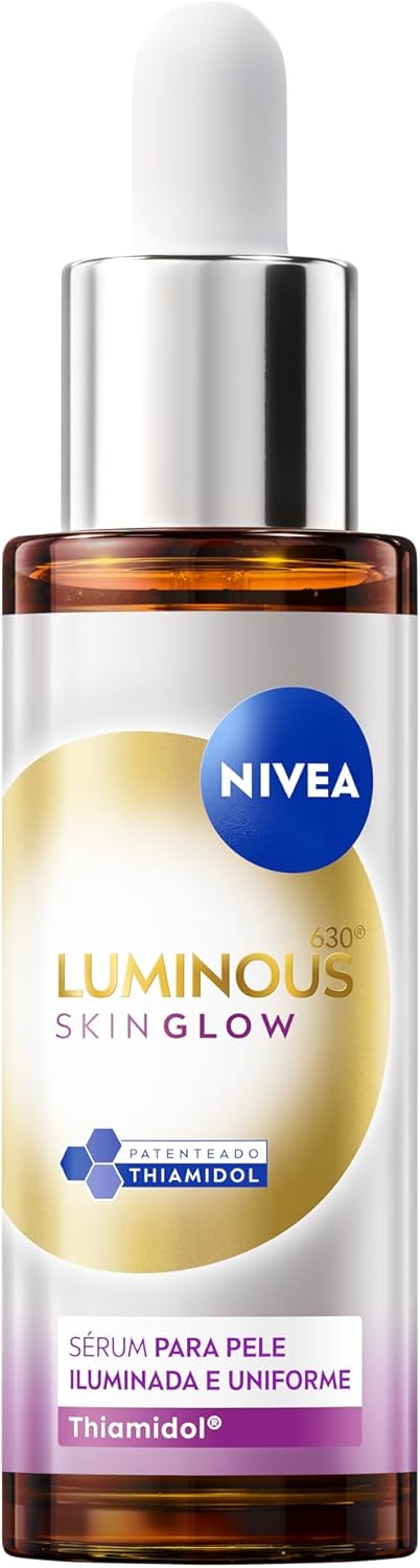 Frasco de vidro âmbar do sérum Nivea Luminous630 Skin Glow com conta-gotas
