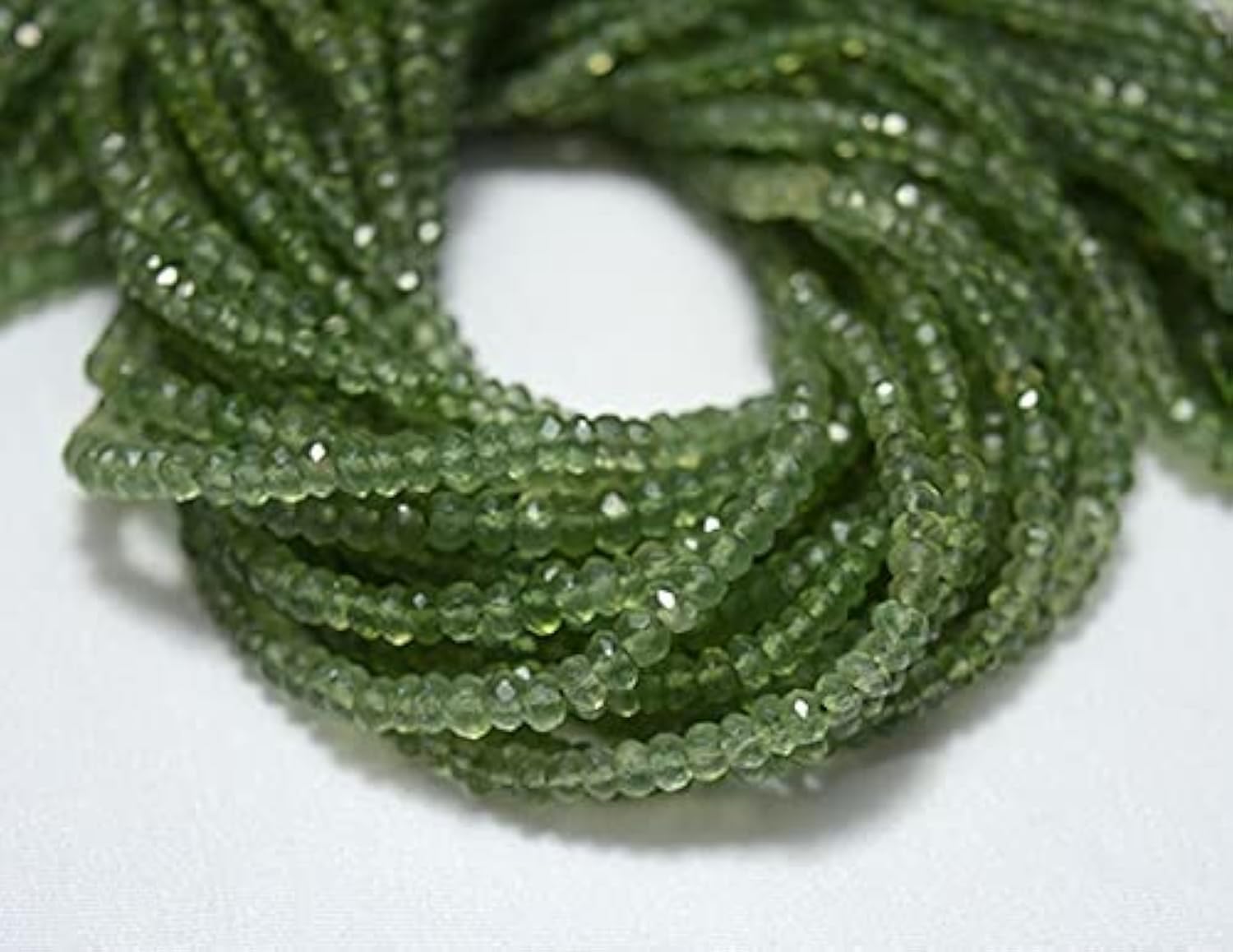 Perles serpentine facettées rondelles 3,5mm pour création bijoux DIY