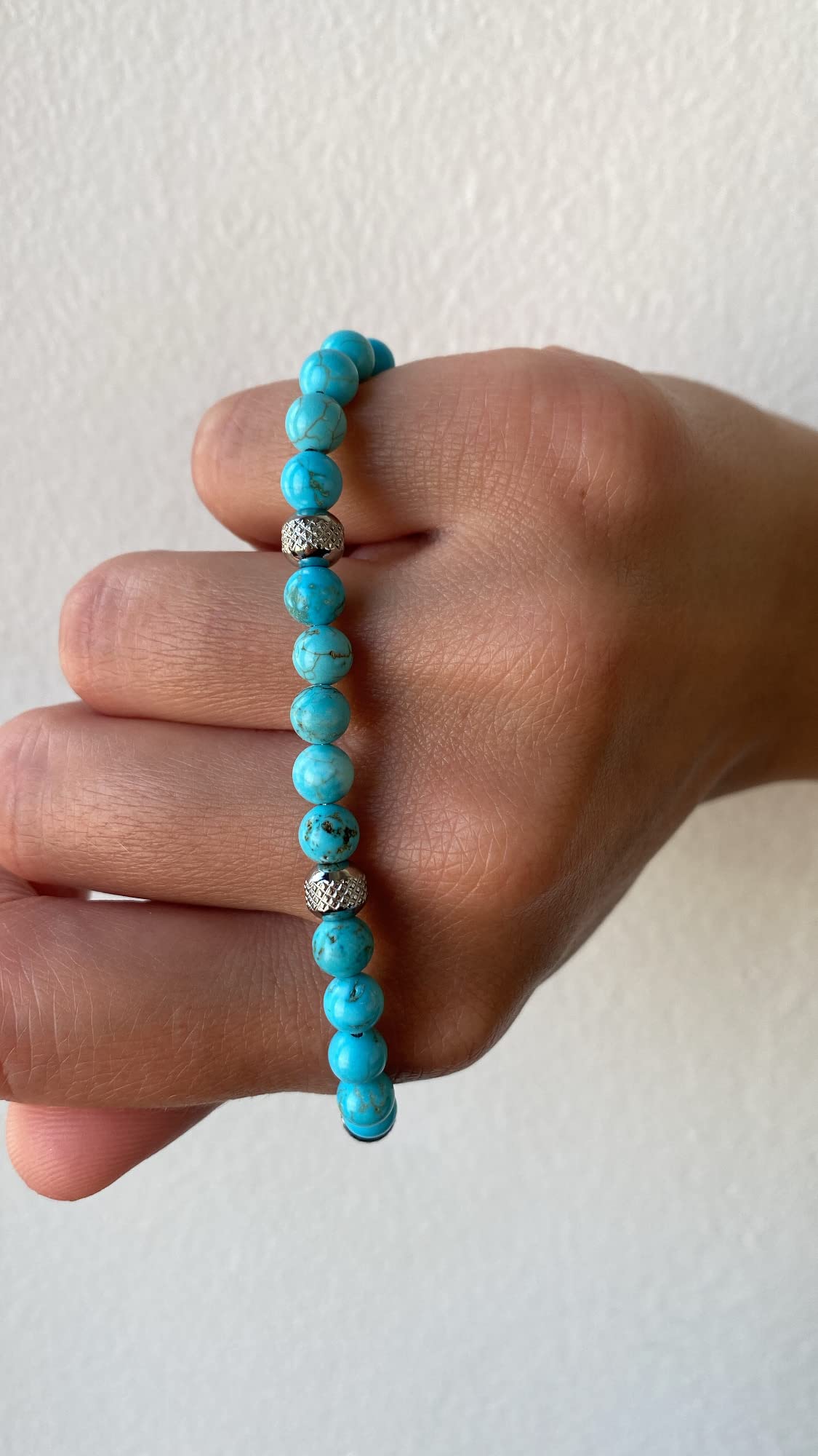 10:10 Jewels Bransoletka męska i damska z naturalnymi turkusowymi kamieniami howlitowymi o długości 0,64 cm, dla mężczyzn i kobiet, bransoletka z diamentowymi koralikami ze stali nierdzewnej i bardzo