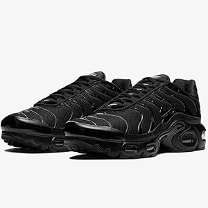 エアマックス ブラック　美品　サイズUS9 EUR42.5 NIKE公式】ナイキ エア マックス エクシー シューズ.オンライン