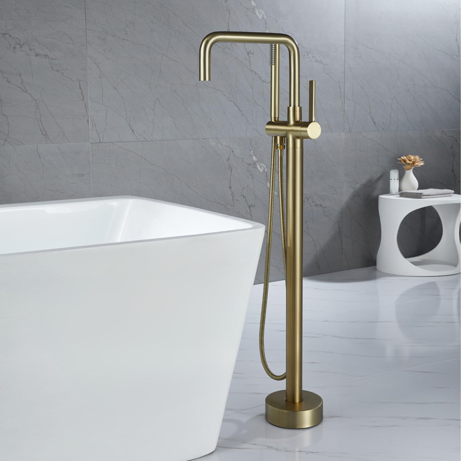 Mitigeur de baignoire autoportant en finition noire mate pour salle de bains