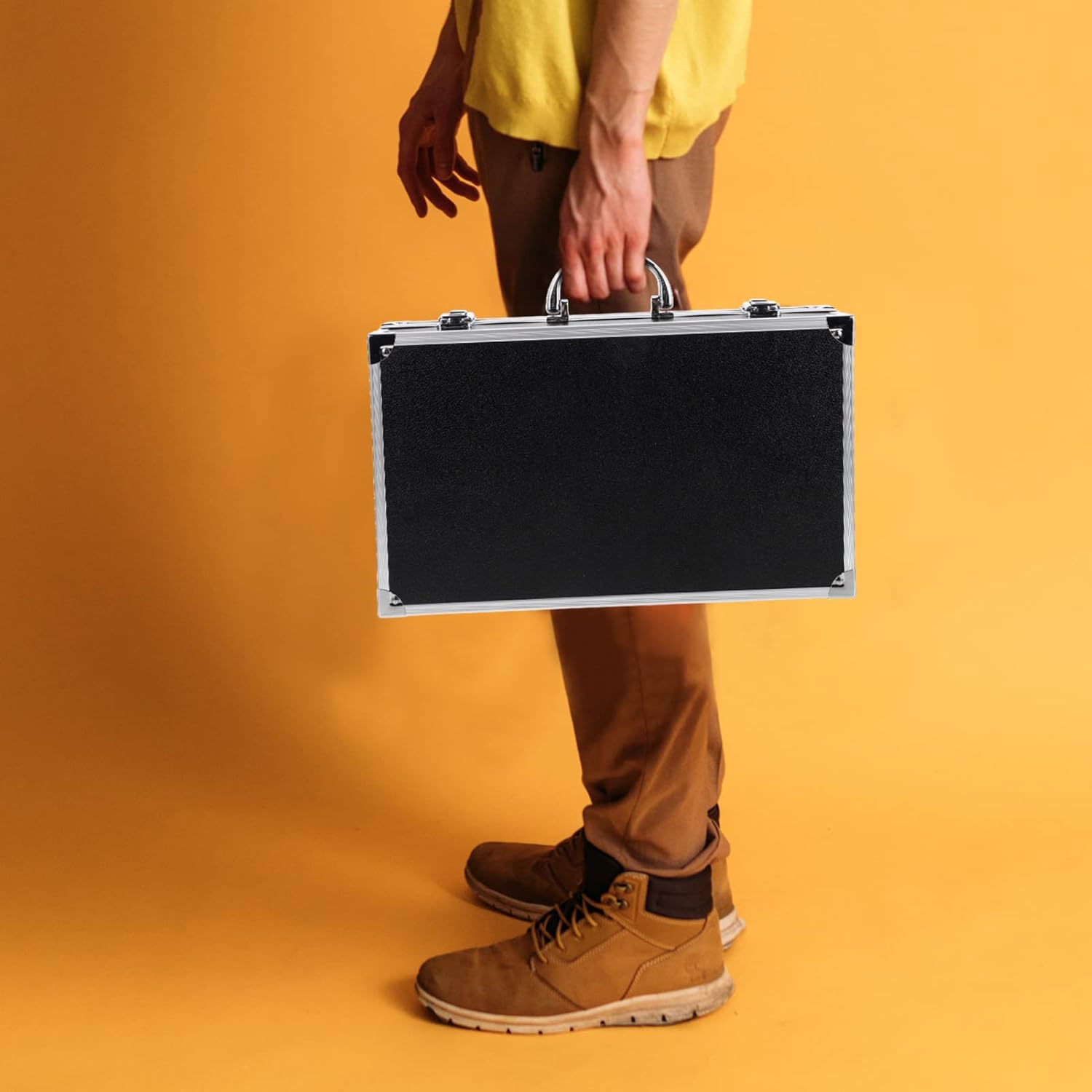 FRCOLOR Portable Microphone Carrying Case Shockproof Storage Box for Mobile Phone Sound Card Compatible Streaming and Broadcasting PU Material Handle