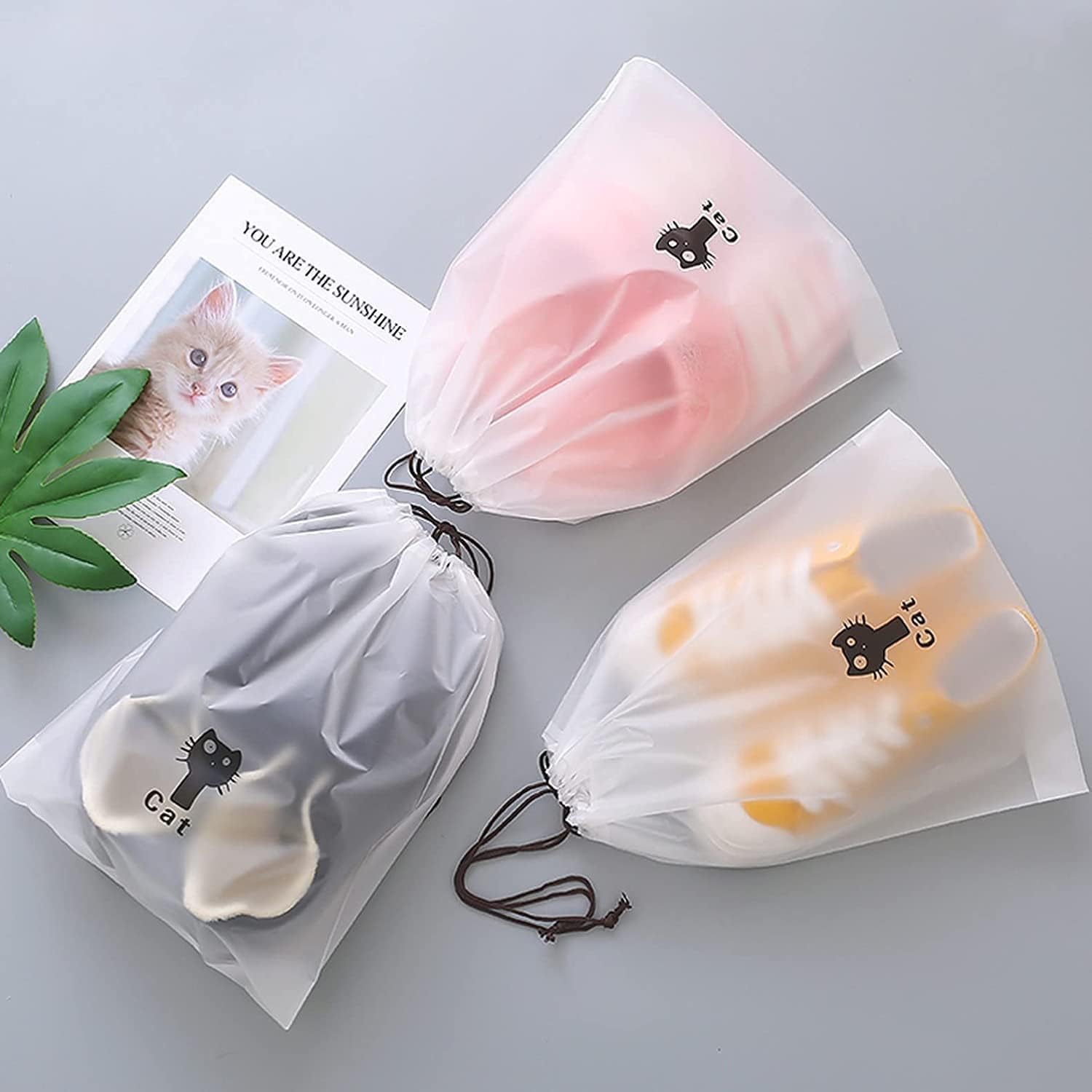 Pack of 10 Shoe Bag Cover for Shoe Storage Travel Organizer for Women and Men Dustproof Shoe Bags Pouches Travel in Keeping Bag Organized Travel Pouch Shoes Cover Bags 30 x 35 cm, (Cat).