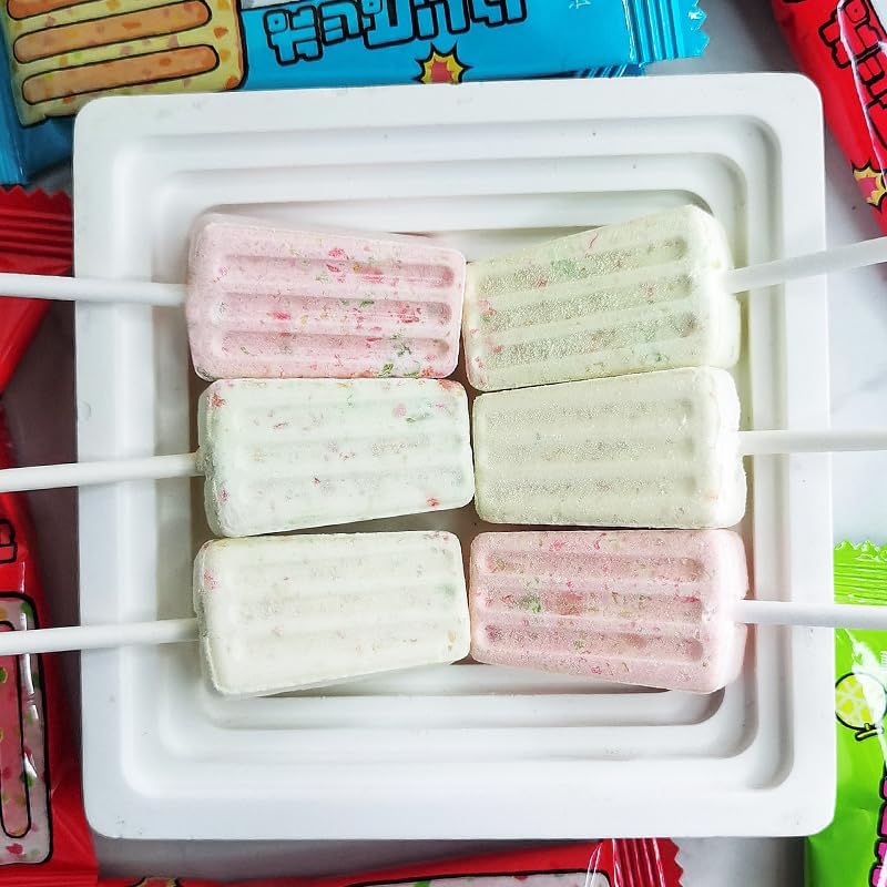 Popping milk candy sticks, net weight 8.46 oz / 240 g, mixed flavors of strawberry, milk, and cantaloupe candy snacks (packaged separately in thirty small bags per large bag)