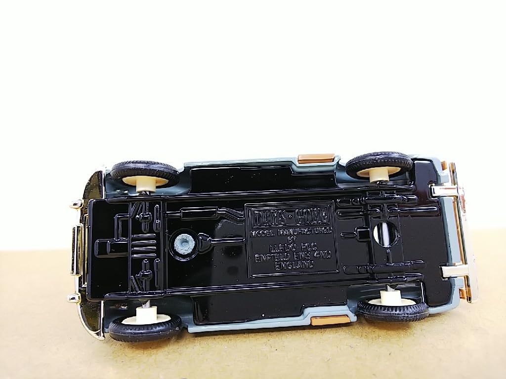 ・モーリストラベラーエステートダイキャストミニカー Amazon | KYOSHO 京商 1/18 Morris MINI Traveller Green ミニ