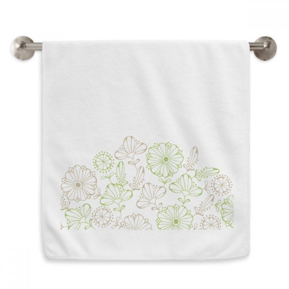 Serviette fleurs fraîches et herbe contre la peau irritée débarbouillette douce