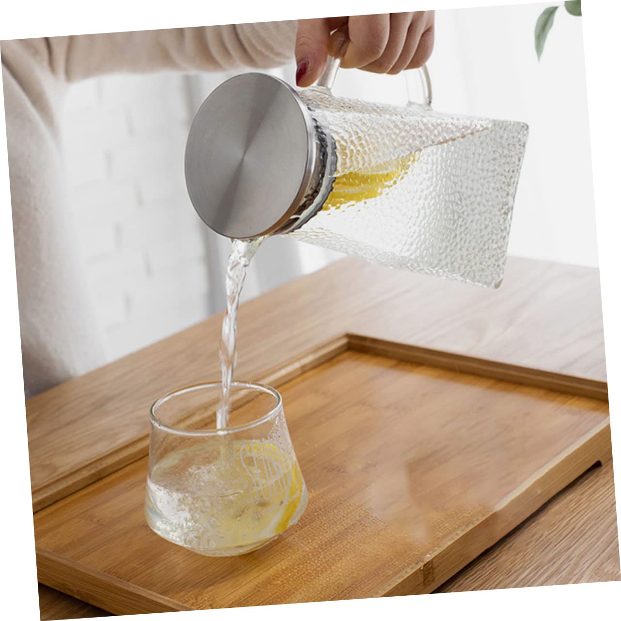 Jarra de Agua de Vidrio Diseño con Cubierta con Tapa 1.8l Capacidad Grande Adecuado para Bebidas Frías y Uso Doméstico en Cocina