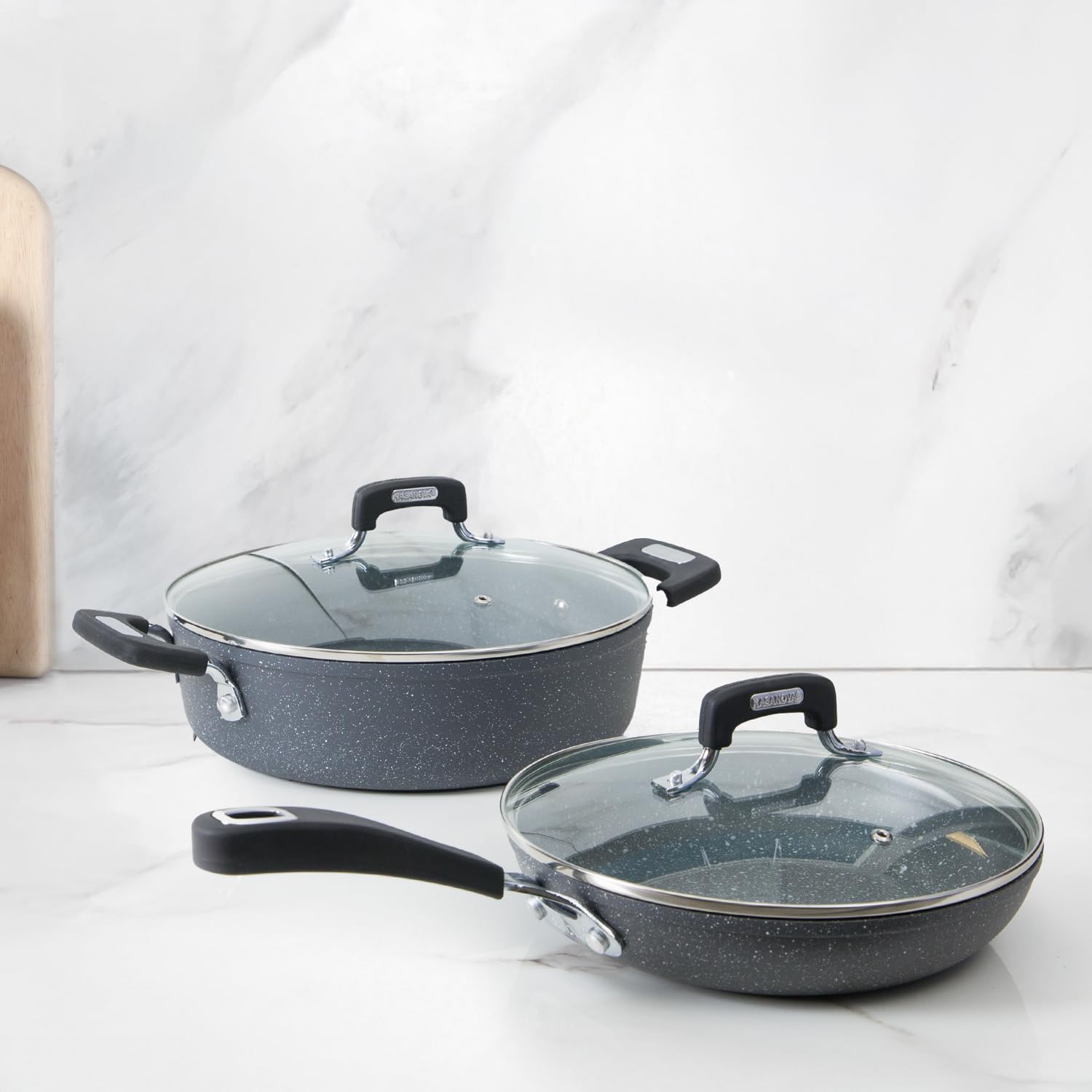 KASANOVA Batteria pentole 4 pezzi New Petra Dark, Set pentole e padelle induzione e forno fino a 180°C, Set antiaderente con padella, casseruola e coperchi vetro