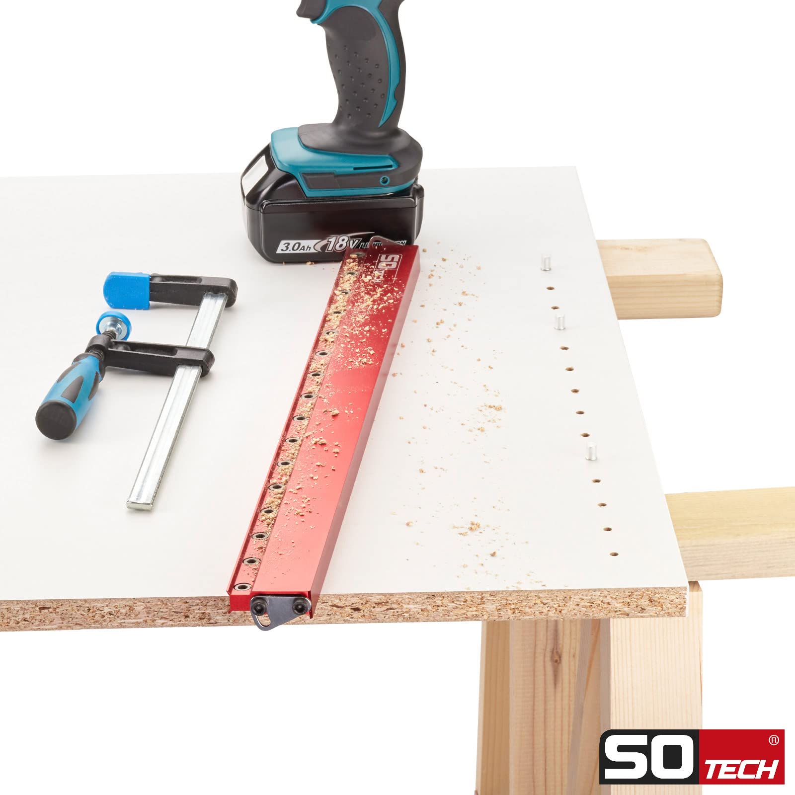 SOTECH Plantilla de taladrado de precisión de aluminio BS-32-500 (499 x 46,5 x 17 mm) para filas de agujeros con una separación de 32 mm Soportes de estanterías Placas de montaje