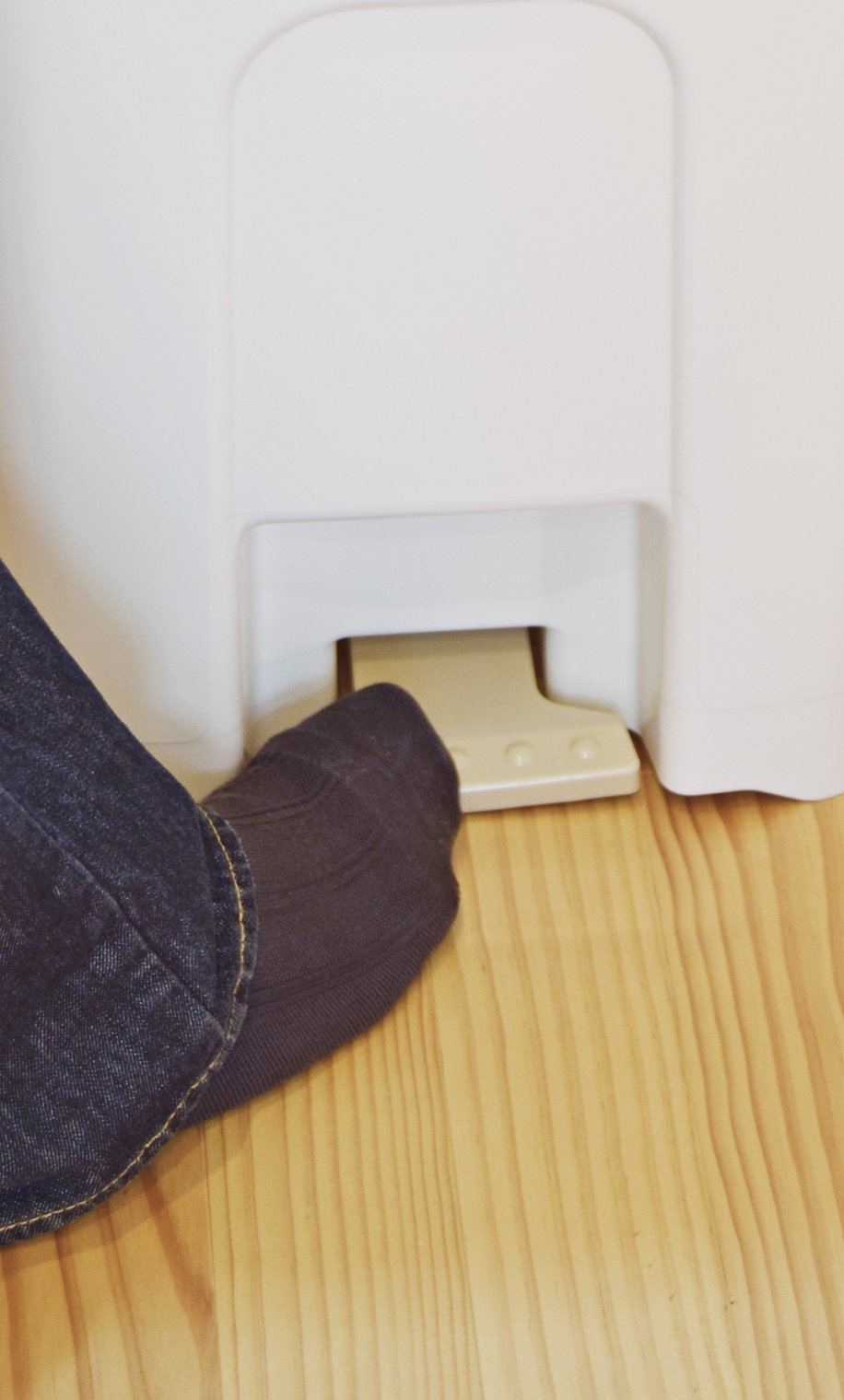 Amazon｜サンコープラスチック 日本製 ゴミ箱 ペダルペール S-20