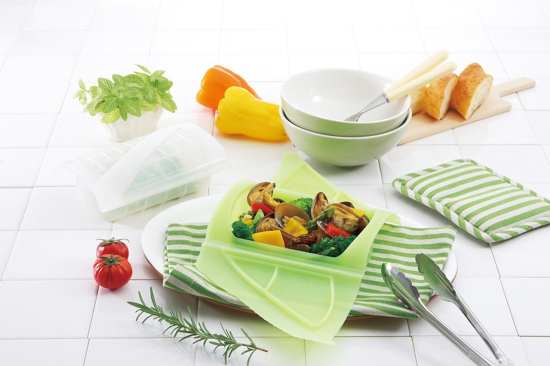 Amazon｜油を使わない簡単レンジ蒸し料理 ヘルシーシリコンスチーマー