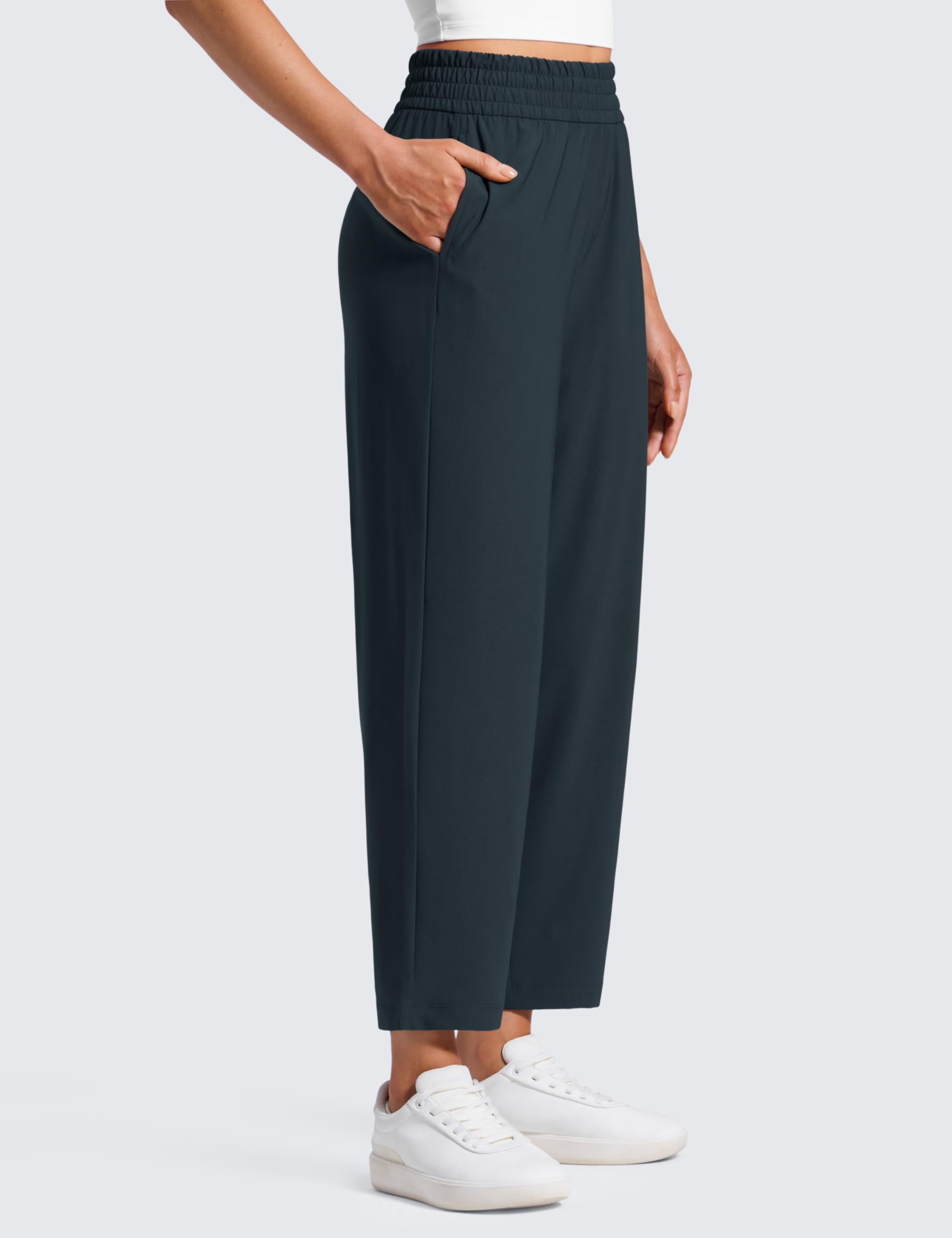CRZ YOGA Drapey Pantalon Effilé Cheville 69cm | Léger, Voyage, Fluide, Longueur 7/8, avec Poches, pour Femme