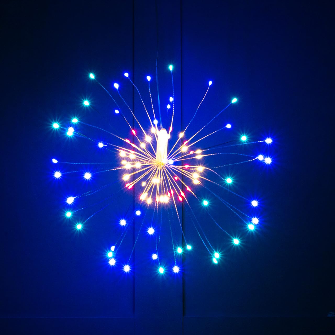 Hanging LED Firework Light – Battery Powered Weatherproof Indoor Outdoor Home Garden Starburst Decoration with 80 Multicoloured LEDs & 9 Light Settings for Tree Branches, Decking, Patio - H40cm