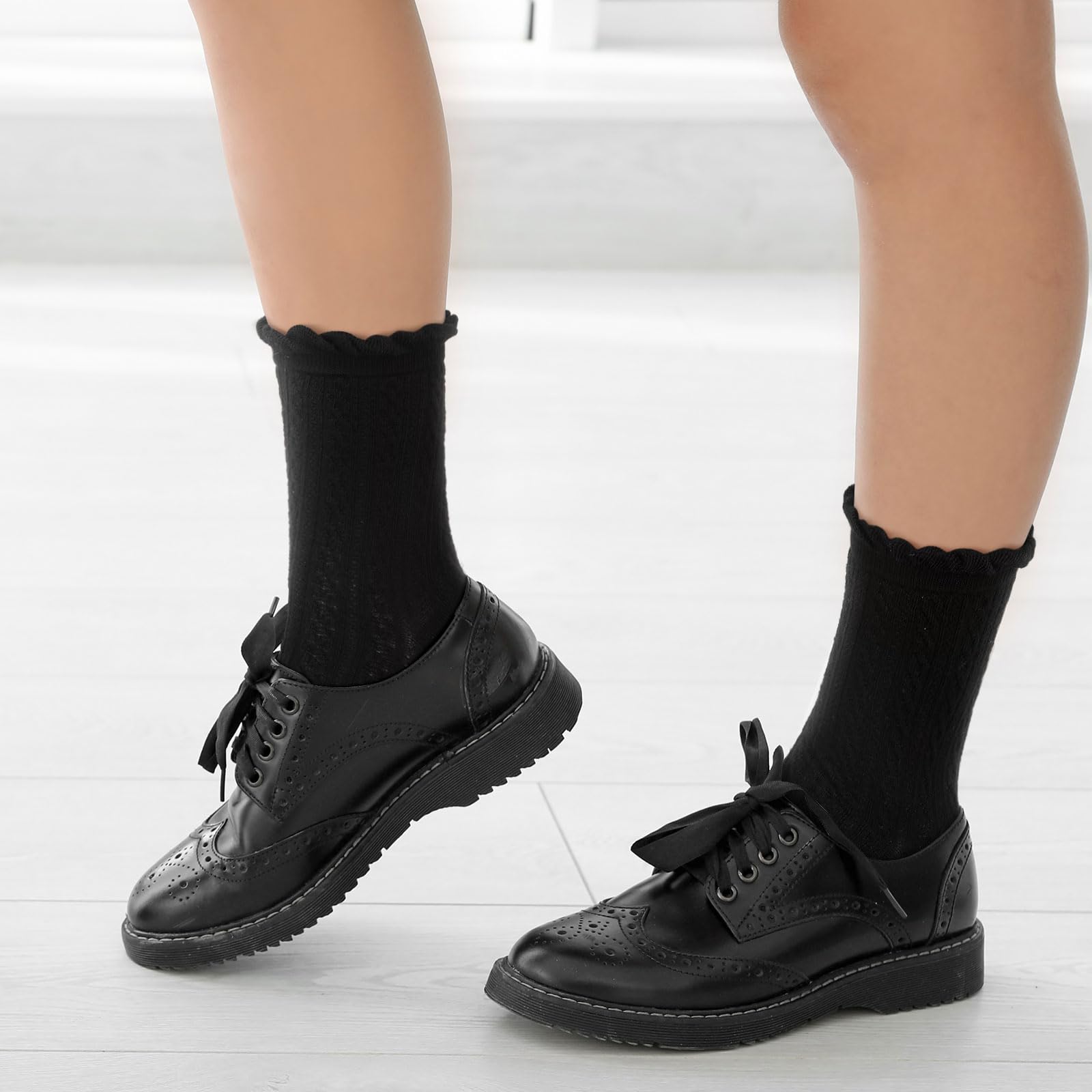 Geyoga 5 Pairs Ankle Ruffle Socks for Women Cute Cotton Soft Breathable Cool Crew Frilly Plush Socks: Black