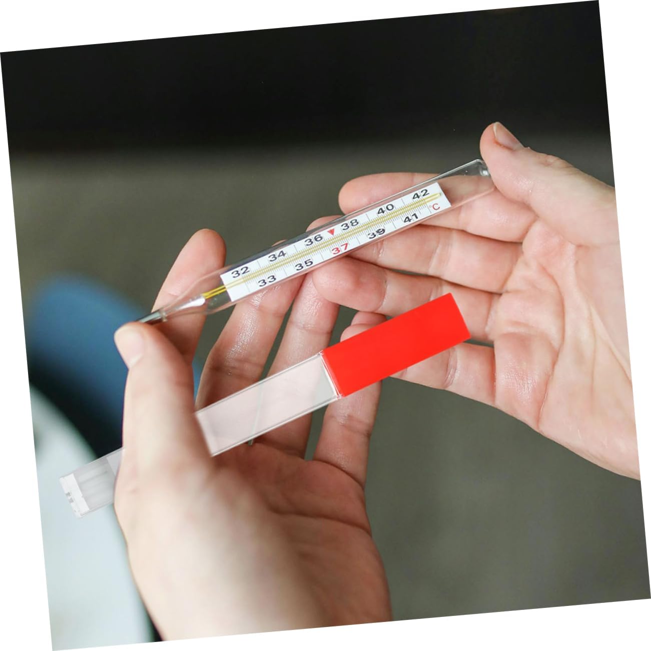 12 Piece Plastic Thermometer Storage Tube Secure Fit Portable