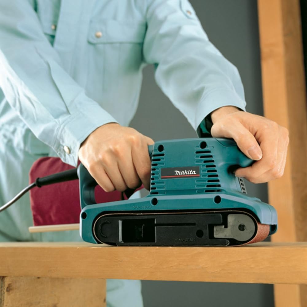 MAKITA 9910 LIJADORA DE BANDA 76x457mm