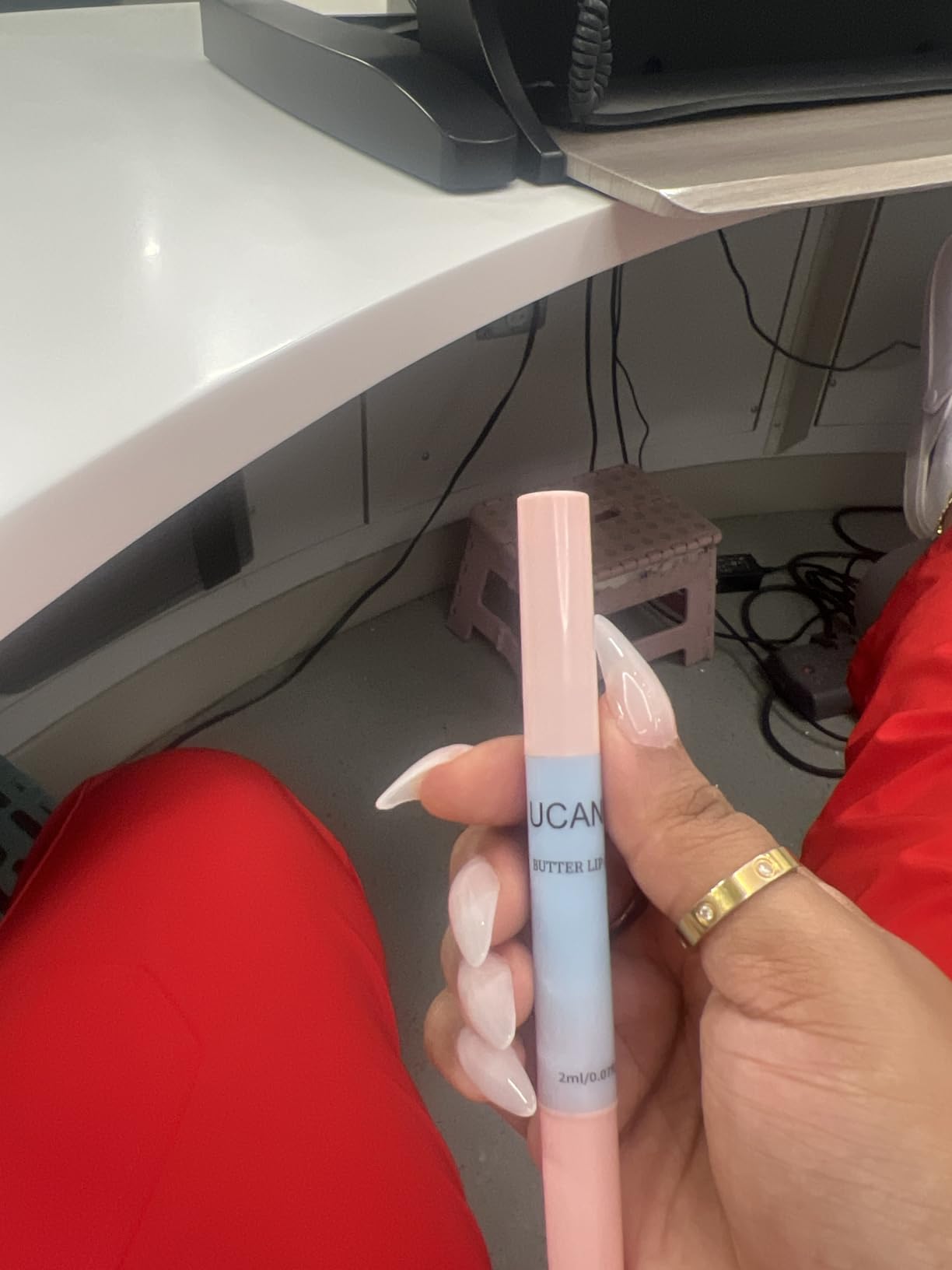 UCANBE Butter Lip Gloss, Hydrating & Moisturizing Lipgloss with Metal Tip, Lightweight, Non-Sticky, Smooth, Nourishing for High-shine Finish(04 Strawberry)
