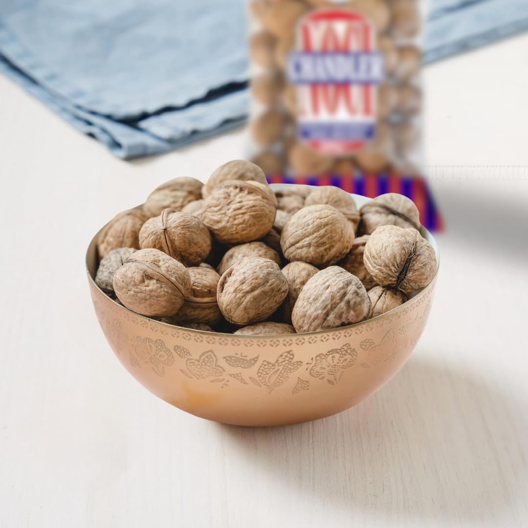Alfano dal 1940 Noci Chandler Naturali con Guscio non Trattato 500g Ricche di Fibre, Magnesio e Fonte di Potassio Snack Ideale per una Dieta Equilibrata e Vegana (8 Pezzi)