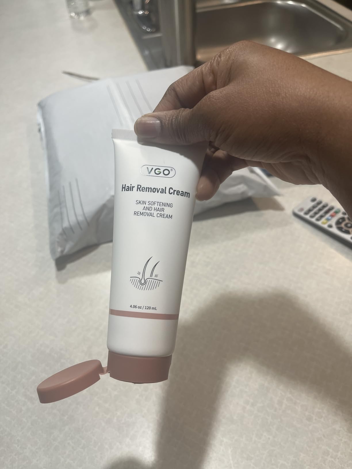 VGO Painless Hair Removal Cream for Women & Men, Hair removal cream for body, back & legs, All Skin Types, 4.06oz w/Spatula