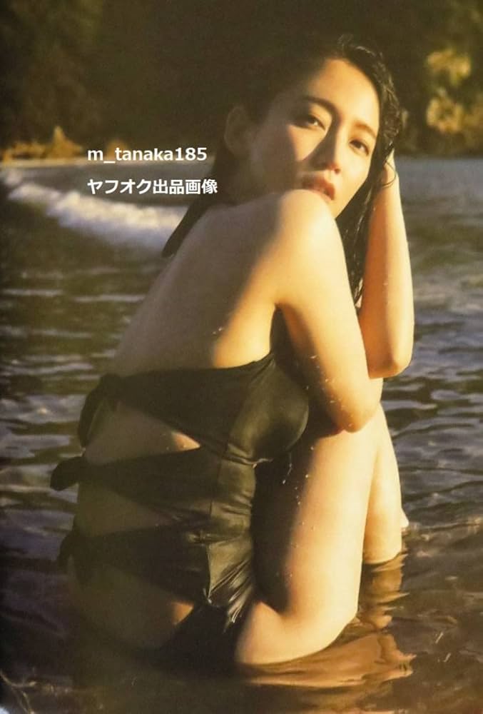 Amazon.co.jp: 吉岡里帆 Wアニバーサリー写真集「日日」115発売