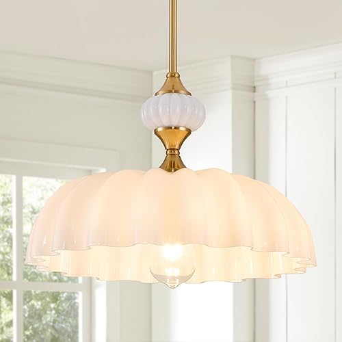 Este magnífico candelabro de cristal tiene un aspecto elegante que puede combinar con una variedad de estilos de decoración del hogar, y es