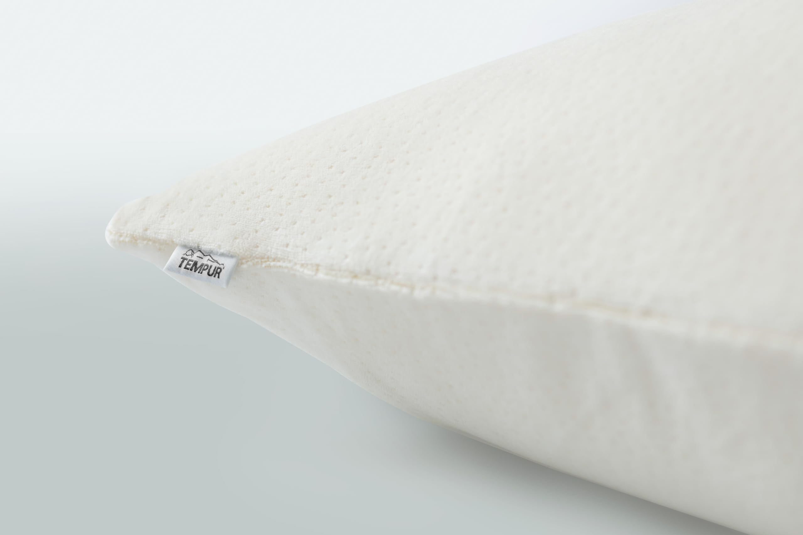 Tempur トラベルピロー クリーム色 Amazon.co.jp: テンピュール(Tempur) クッション クリーム 約40x26cm