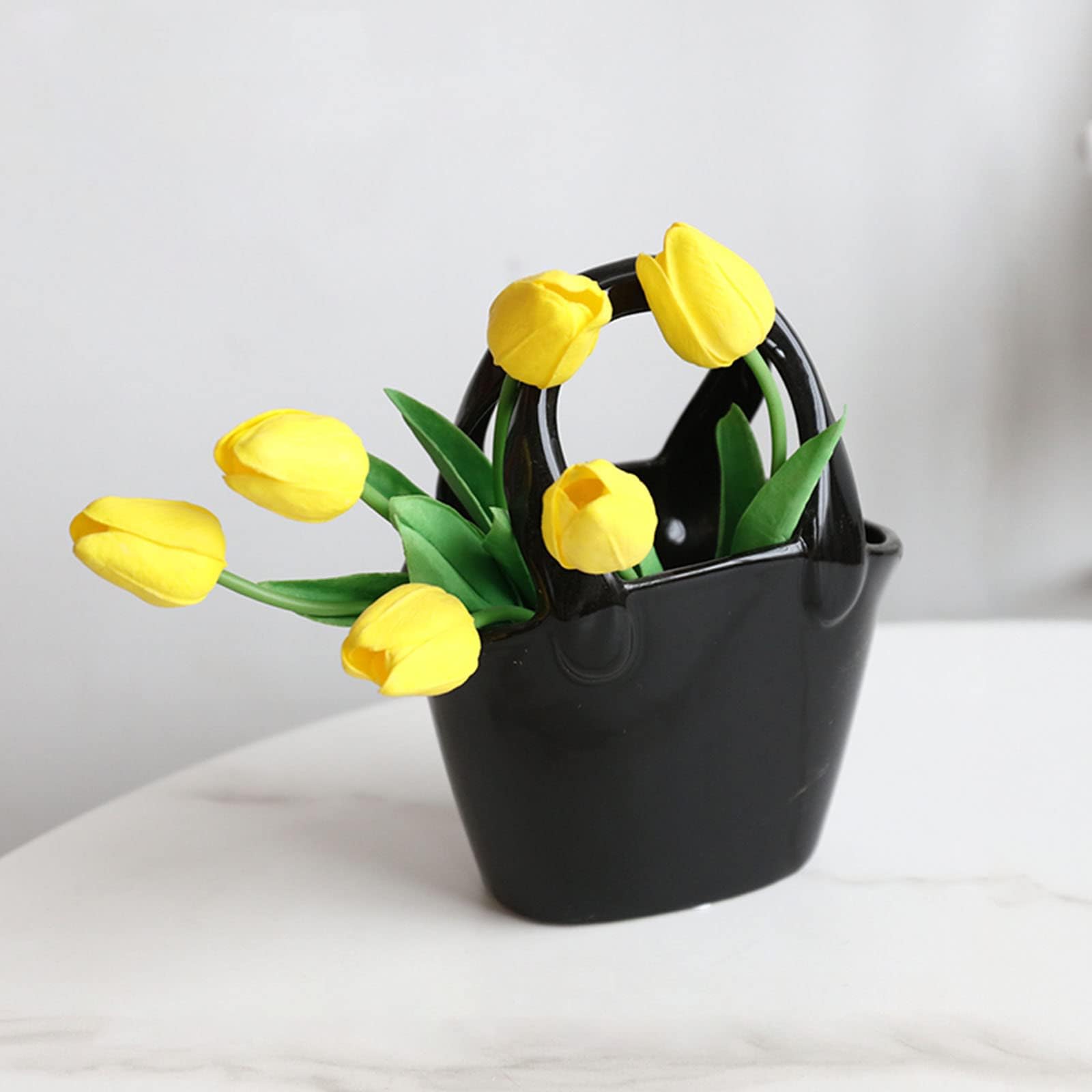 KWQBHW Ceramic Handbag Vase for Flowers Purse Vase with Handle Unique Modern Flower Vase Tote Vase for Living Room Table Centerpieces Office Decorations(Black)