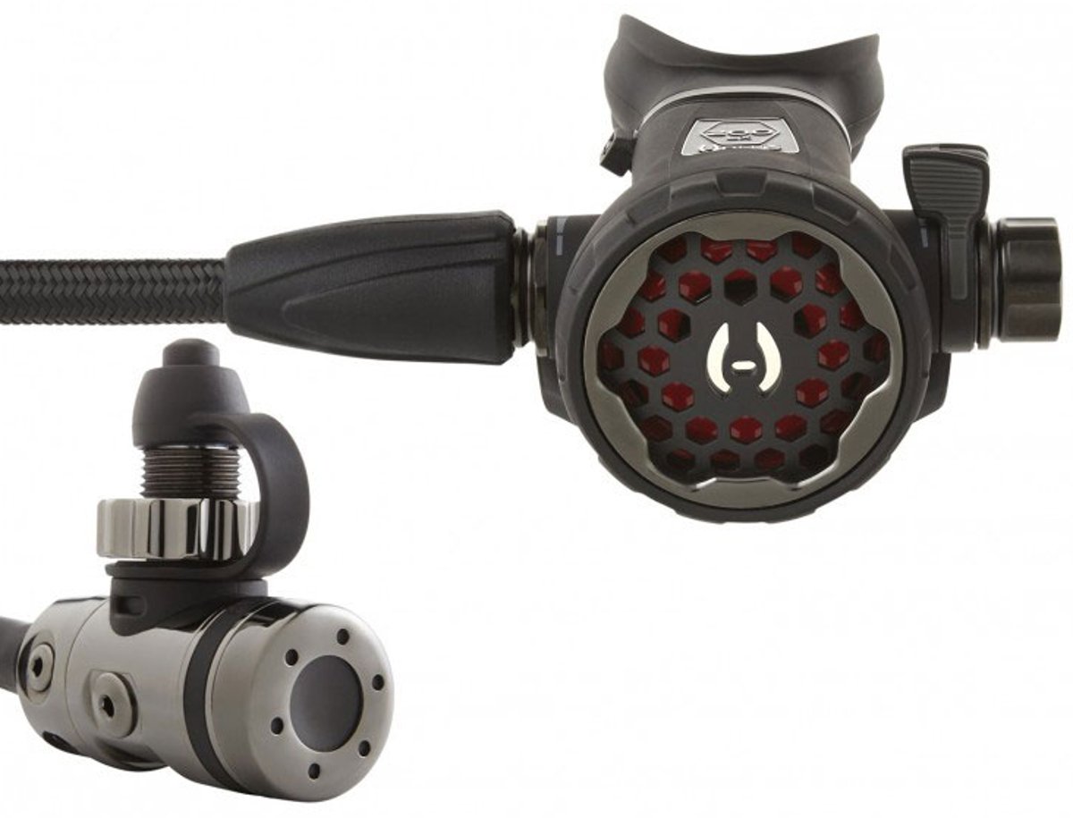 Hollis200LX + DCX Regulator