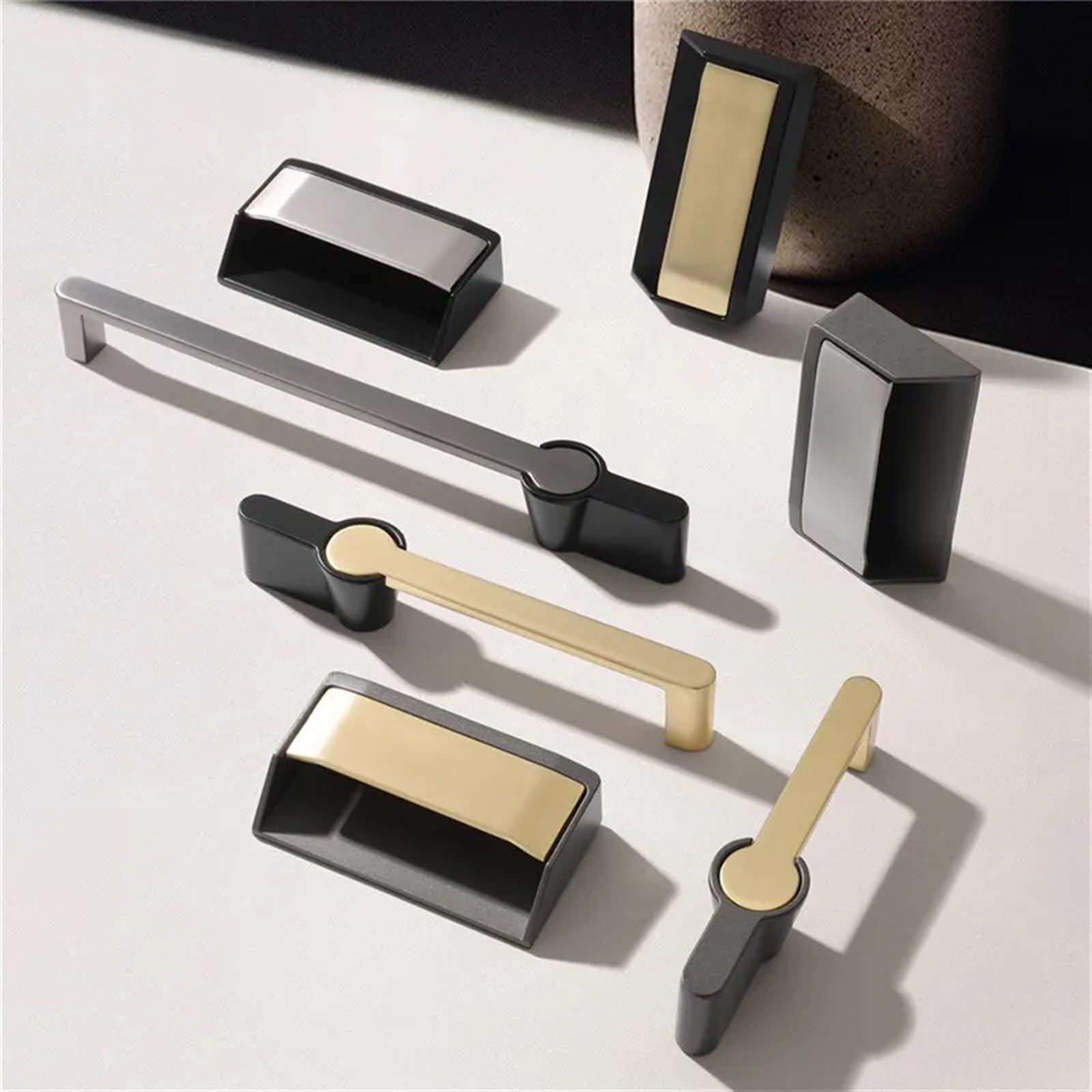 Boutons de porte de placard noirs et poignées de tiroir 96mm en alliage de Zinc