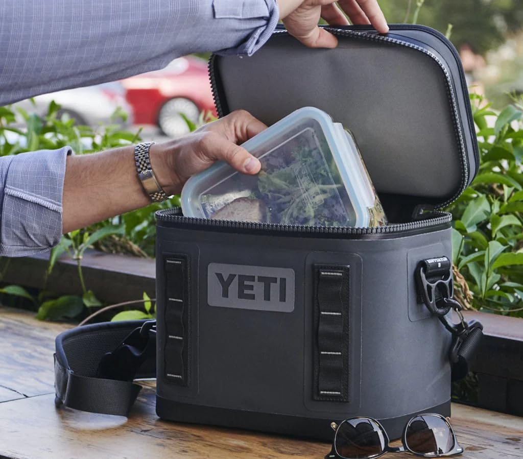 YETI Hopper Flip 8 Cool Bag, Portable & Insulated Backpack Cooler