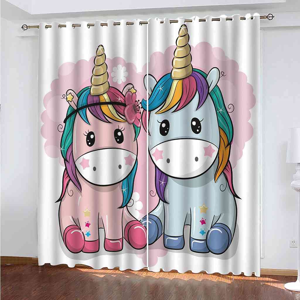 Rideau enfant cheval occultant crée un cocon doux dans sa chambre